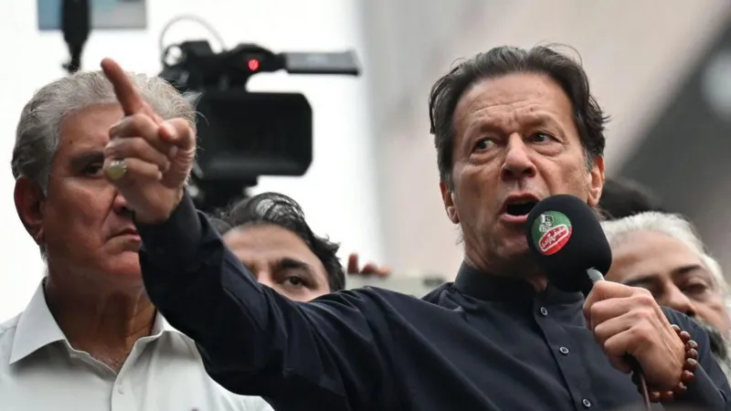 Ex-cricket captains urge 'proper medical care' for Imran Khan
